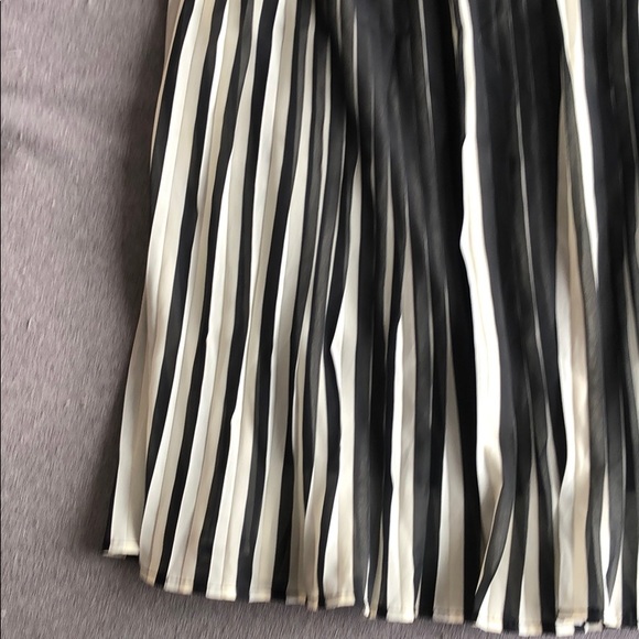 C.luce black and white dress in size small - Picture 2 of 3